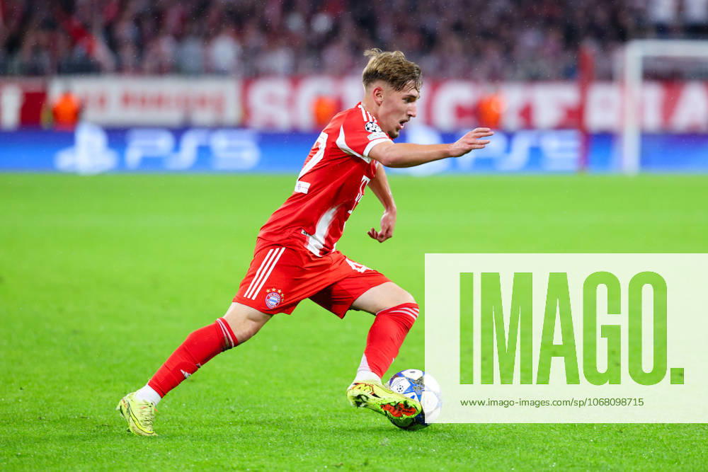 Lennart Karl 42, FC Bayern München at the match between FC Bayern München v Club Brugge, Football, Men, UEFA Champions League, 2025 2026, Matchday 3 on 22 10 2025 in Munich, Allianz Arena DFL and DFB regulations prohibit any use of photographs as image sequences and or quasi video Bayern Germany