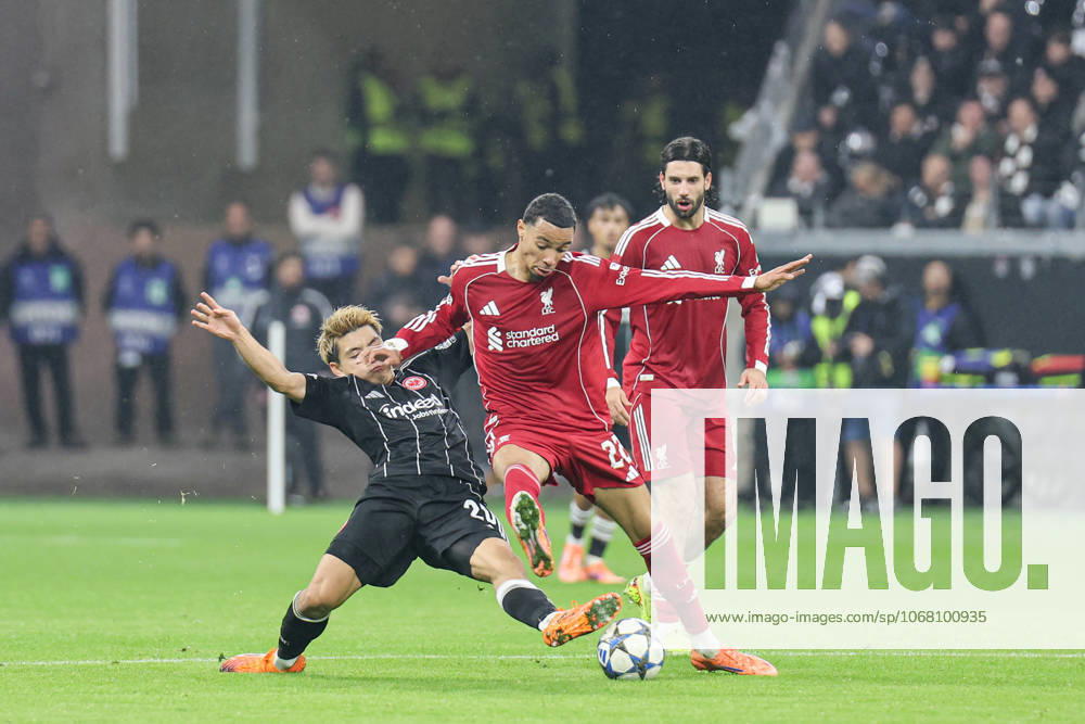 Ritsu Doan Eintracht Frankfurt,20 and Hugo Ekitike Liverpool FC, 22 in a duel UEFA Champions League, Matchday 3 Eintracht Frankfurt FC Liverpool on 22 10 25 at Deutsche Bank Park, Frankfurt Frankfurt Deutsche Bank Park Frankfurt Germany