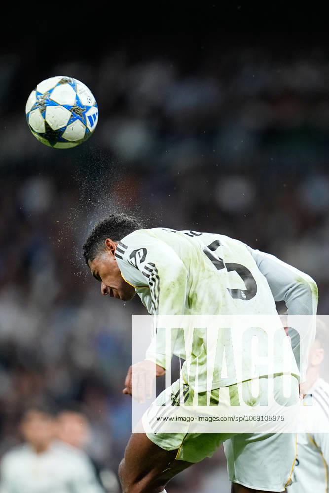 Jude Bellingham of Real Madrid CF in action during the UEFA Champions League 2025 26 League Phase MD3 match between Real Madrid C.F. and Juventus FC at Estadio Santiago Bernabeu on October 22, 2025 in Madrid, Spain. Madrid Spain - ZUMAa181 20251022_zaa_a181_247