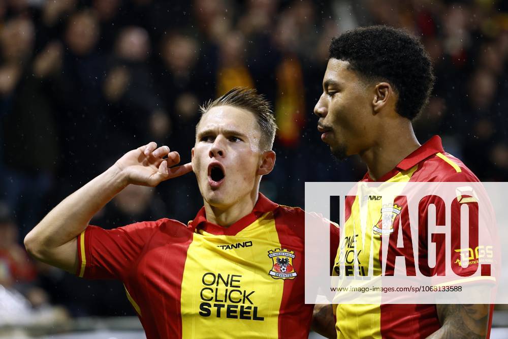 DEVENTER - Mathis Suray of Go Ahead Eagles celebrates the 1-1 draw during the UEFA Europa League match between Go Ahead Eagles and Aston Villa FC at De Adelaarshorst on October 23, 2025, in Deventer, Netherlands. ANP VINCENT JANNINK UEFA Europa League 2025-2026 ANPxSportx IVx 540075126 originalFilename: 540075126