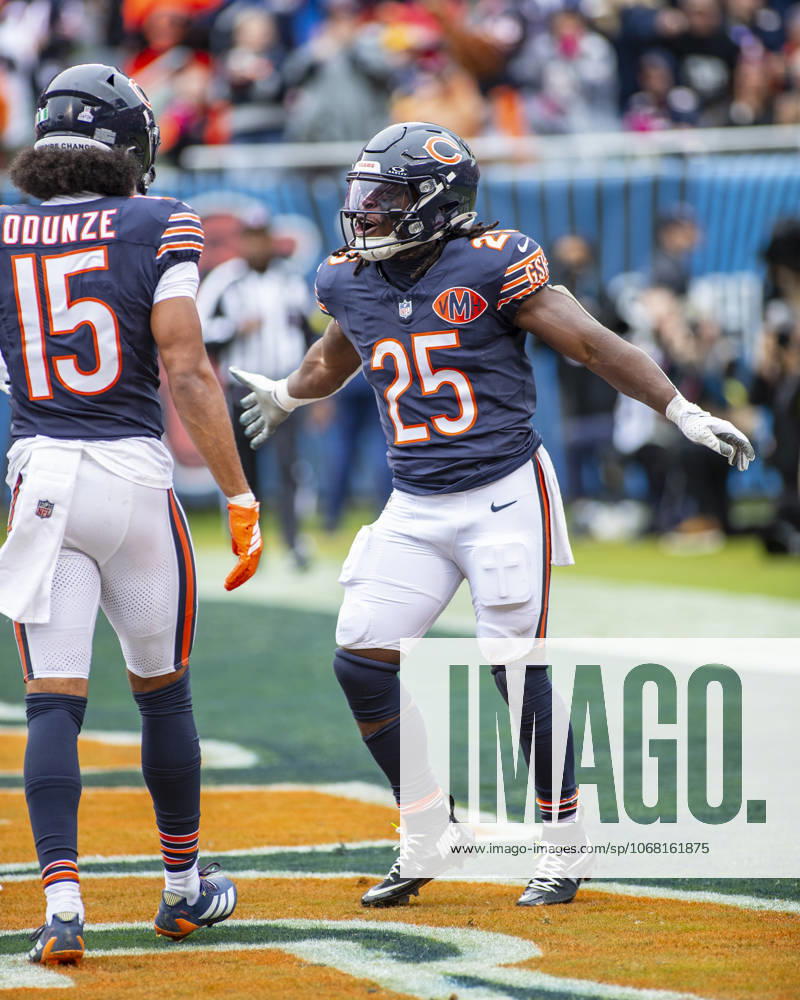 Chicago Bears Kyle Monangai (25) celebrates a touchdown during the game against the New Orleans Saints in Chicago, IL. CSM Chicago United States of America - ZUMAc04_ 20251019_zma_c04_537