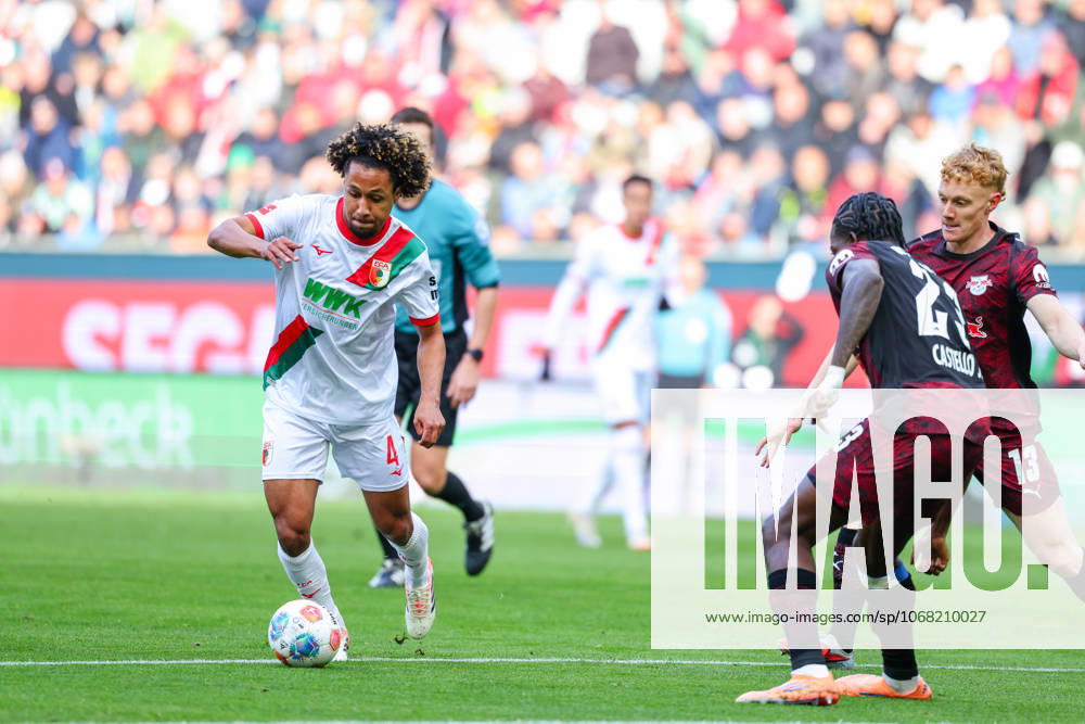 Han Noah Massengo 4, FC Augsburg at the match between FC Augsburg v RB Leipzig, Football, Men, Bundesliga, 2025 2026, Matchday 8 on 25 10 2025 in Augsburg, WWK Arena DFL and DFB regulations prohibit any use of photographs as image sequences and or quasi video Bayern Germany