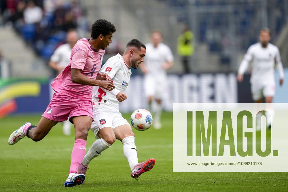 V li Bernardo Fernandes da Silva Junior Hoffenheim, 13 , Arijon Ibrahimovic FCH, 22 , duel, duel scene, duel, tackle, tackling, dynamics, action, action, 25 10 2025, Sinsheim Germany , Football, Bundesliga, TSG 1899 Hoffenheim 1 FC Heidenheim, DFB DFL REGULATIONS PROHIBIT ANY USE OF PHOTOGRAPHS AS IMAGE SEQUENCES AND OR QUASI VIDEO