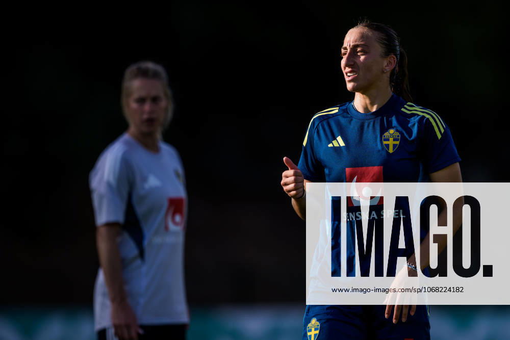 Rosa Kafaji of the Swedish women s national football team on October 25, 2025 in Benahavis Photo Ludvig Thunman BILDBYRAN code LT LT0736 fotboll football soccer fotball träning practice training sverige sweden dam bbeng