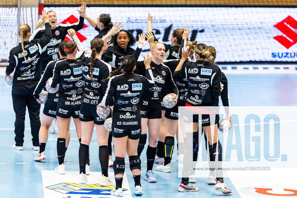 GER, Handball, Women, Season 2025 2026, Alsco 1 Bl, 6 Matchday, Thueringer HC VfL Oldenburg WarmUp Thueringer HC, with in the picture Johanna Reichert Thueringer HC,29 99947 Bad Langensalza Salza Halle Sporthalle Mehrz Thüringen Germany