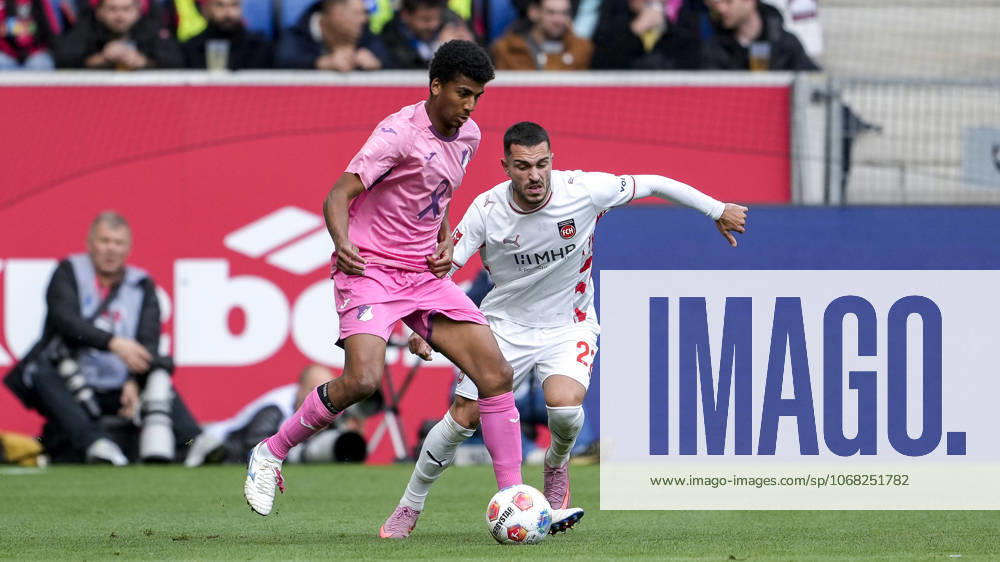 V li Bernardo Fernandes da Silva Junior Hoffenheim, 13 , Arijon Ibrahimovic FCH, 22 , duel, duel scene, duel, tackle, tackling, dynamics, action, action, 25 10 2025, Sinsheim Germany , Football, Bundesliga, TSG 1899 Hoffenheim 1 FC Heidenheim, DFB DFL REGULATIONS PROHIBIT ANY USE OF PHOTOGRAPHS AS IMAGE SEQUENCES AND OR QUASI VIDEO