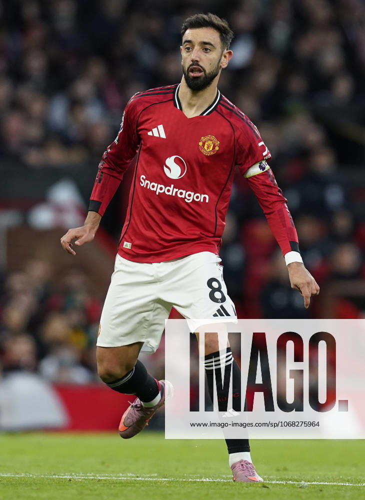 Manchester, England, 25th October 2025. Bruno Fernandes of Manchester United, ManU during the Manchester United vs Brighton and Hove Albion Premier League match at Old Trafford, Manchester. Picture credit should read: Andrew Yates Sportimage . SPI_128_AY_Man_Utd_Brighton SPI-4237-0131