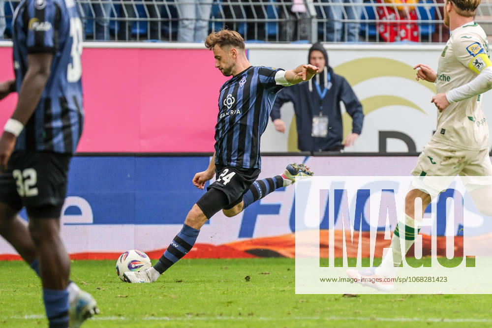 Lukas Klünter SV Waldhof Mannheim, 24 Soccer 3 League, Matchday 12, SV Waldhof Mannheim vs TSV 1860 Munich on 25 10 2025 at Mannheim Carl Benz Stadion , Germany Mannheim Carl Benz Stadion Germany