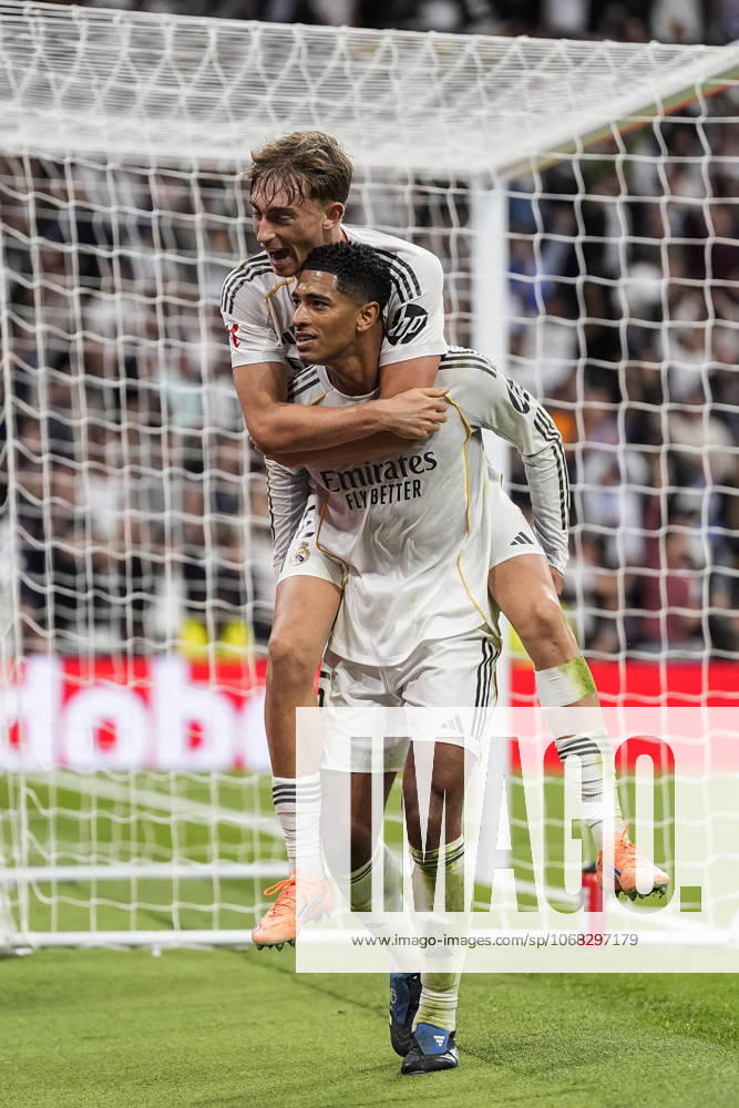 Jude Bellingham of Real Madrid CF celebrates a goal with Dean Huijsen during the Spanish League, LaLiga EA Sports, football match played between Real Madrid C.F. and FC Barcelona, Barca at Santiago Bernabeu stadium on October 26, 2025, in Madrid, Spain. Madrid Spain - ZUMAa181 20251026_zaa_a181_072