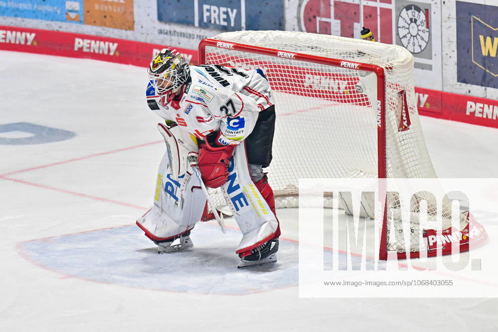 Penny DEL Augsburger Panther Fischtown Pinguins, 28 10 2025 In the picture Leon HUNGERECKER Fischtown Pinguins 27 Single photo cropped at the match between the Augsburger Panther and the Fischtown Pinguins on matchday 15 of the Penny DEL at the Curt Frenzel Stadium on 28 10 2025