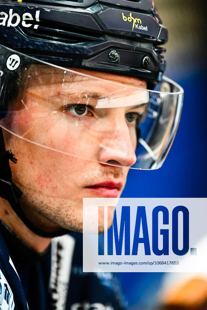 Julian Napravnik Iserlohn Roosters, 75 , GER, Iserlohn Roosters vs Koeler Haie, Ice Hockey, Penny DEL, Matchday 15, Season 2025 2026, 28 10 2025, GER, Iserlohn Roosters vs Koeler Haie, Ice Hockey, Penny DEL, Matchday 15, Season 2025 2026, 28 10 2025 Iserlohn