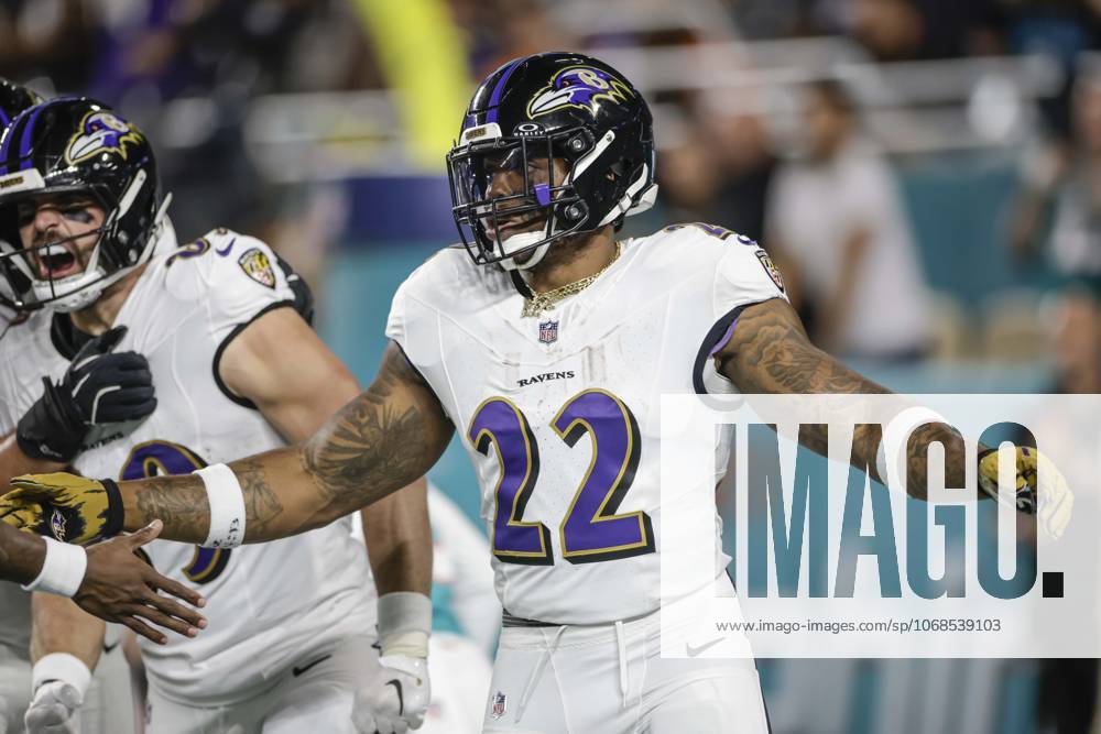 Baltimore Ravens running back Derrick Henry (22) celebrates a touchdown by tight end Mark Andrews (89) in the first quarter during an NFL, American Football Herren, USA game against the Miami Dolphins on Thursday, October 30, 2025 at the Hard Rock Stadium. The Ravens beat the Dolphins 28-6. Miami Gardens United States - ZUMAh180 20251030_zsp_h180_058