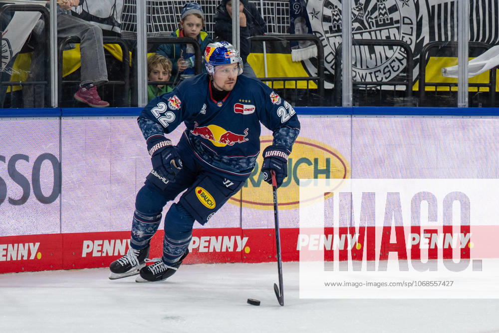 Ville Pokka 22 EHC Red Bull Muenchen , EHC Red Bull Muenchen vs Adler Mannheim, PENNY DEL, Main Round, Matchday 16, 31 10 2025 Muenchen Bayern Germany