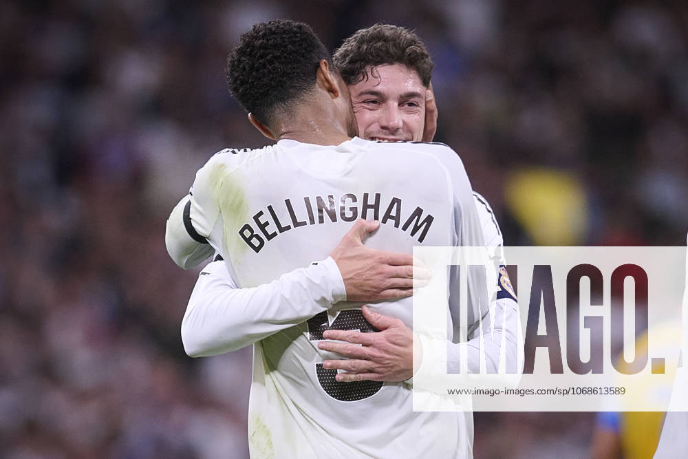 Real Madrid CFs Jude Bellingham (l) and Fede Valverde celebrate goal during La Liga match. November 1, 2025. (2025110156)