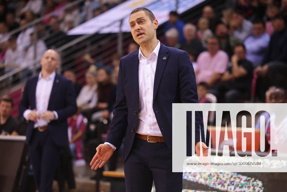 Coach Marko Stankovic Telekom Baskets Bonn vs ALBA Berlin 6 Speiltag Saison 2025 26