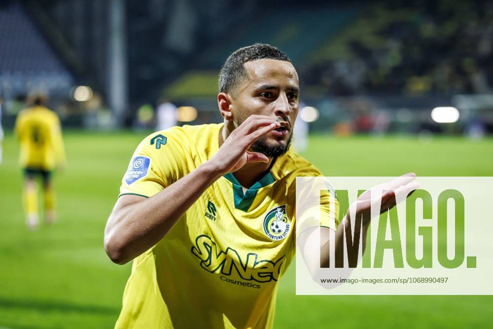 SITTARD - Mohamed Ihattaren of Fortuna Sittard celebrates scoring the 2-0 during the Dutch Eredivisie match between Fortuna Sittard and SC Heerenveen at the Fortuna Sittard Stadium on November 8, 2025, in Sittard, Netherlands. IRIS VAN DEN BROEK Eredivisie 2025-2026 ANPxSportx IVx 541594766 originalFilename: 541594766