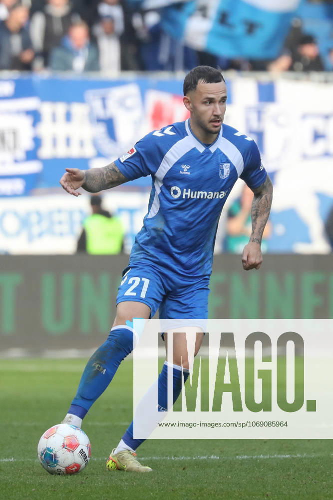 Fußball 2 Bundesliga, 1 FC Magdeburg SC Paderborn 07, v l Falko Michel Magdeburg, 21 Freisteller, Einzelbild, Ganzkoerper, single frame Magdeburg