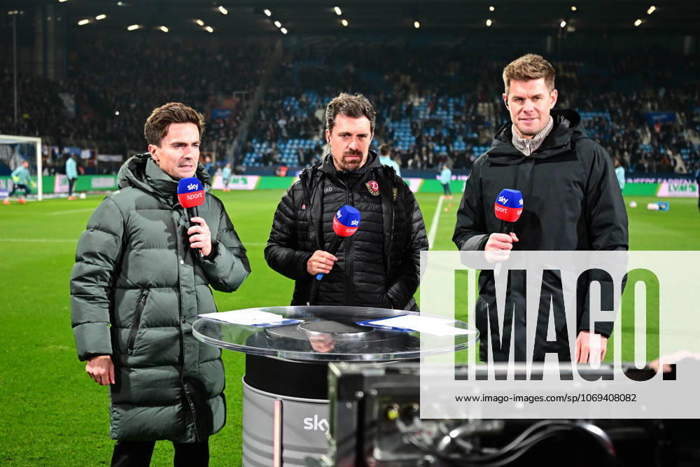 Thomas Stamm Head Coach Dresden , VfL Bochum vs Dynamo Dresden, Soccer, 2 Bundesliga, 13 Matchday, 21 11 2025 DFB regulations prohibit any use of photographs as image sequences and or quasi video Bochum Nordrhein Westfalen Germany