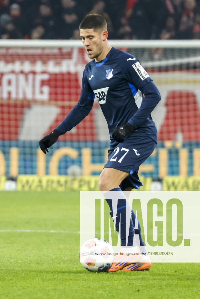 Andrej Kramaric TSG Hoffenheim, 27 on the ball , Germany, Soccer, 1 Bundesliga, Matchday 11, 2025 2026, 1 FSV Mainz vs TSG 1899 Hoffenheim, 21 11 2025, Mewa Arena, Mainz, Germany Mainz Mewa Arena Rheinland Pfalz Germany