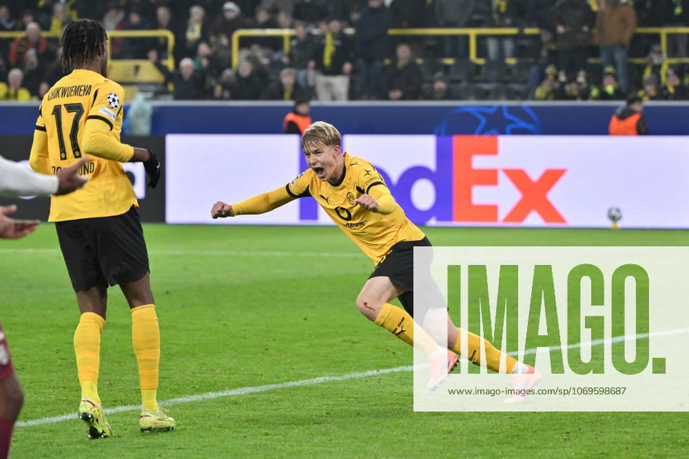 Cheers 4 0 Daniel Svensson Borussia Dortmund 25 11 2025, Football, UEFA Champions League 2025 2026, Matchday 5, Borussia Dortmund FC Villarreal 4 0 UEFA regulations prohibit any use of photographs as image sequences and or quasi video Dortmund Signal Iduna Park Nordrhein Westfalen Germany Team2
