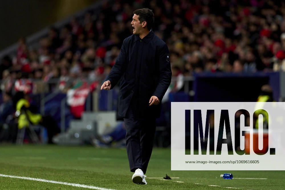 Cristian Chivu head coach of FC Internazionale Milano during the UEFA Champions League match between Atletico de Madrid and FC Internazionale Milano on November 26, 2025. - 26 11 2025 - Spain Madrid Madrid - LGMx Pictorium LePictorium_0319955