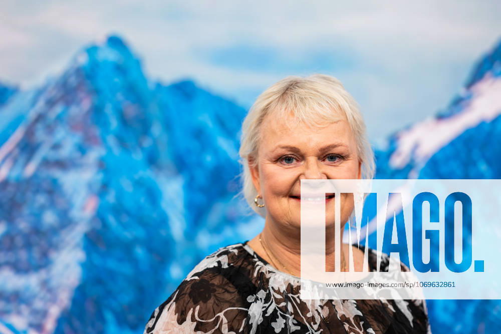 TV4s expert Anette Norberg, curling, poses for portraits during a press conference on November 27, 2025 in Stockholm