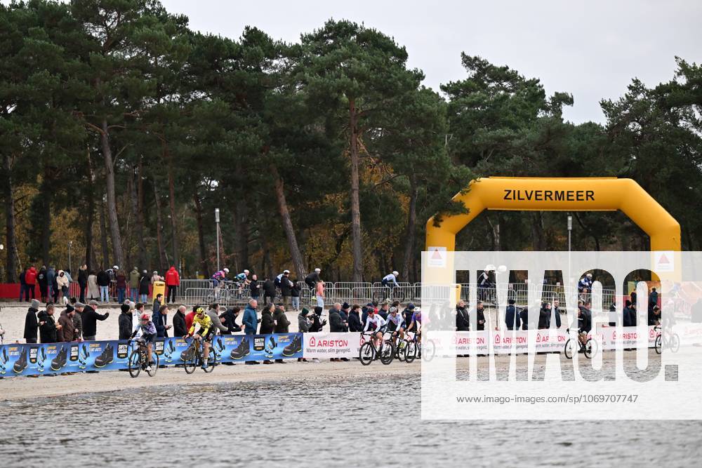Illustration picture taken during the Boonen and Friends cyclocross cycling event for charity, Saturday 29 November 2025 in Mol. LUCxCLAESSEN x145170144x