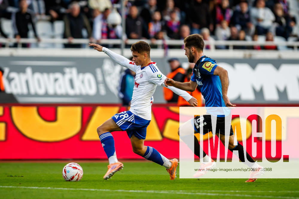 SuperSport HNL, round 15: HNK Hajduk Split v NK Varazdin Luka Hodak of HNK Hajduk Split and Tomislav Duvnjak of NK Varazdin during the SuperSport HNL 2025. 2026. round 15 match between HNK Hajduk Split and NK Varazdin at Poljud Stadium in Split, Croatia on November 29, 2025. ZvonimirxBarisin PIXSELL