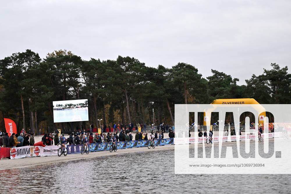 Illustration picture taken during the Boonen and Friends cyclocross cycling event for charity, Saturday 29 November 2025 in Mol. LUCxCLAESSEN x145252196x