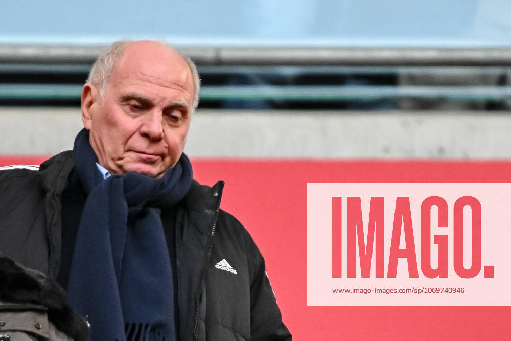 Uli Hoeneß Schaut waehrend des spiels der Bundesliga zwischen FC Bayern München und FC St Pauli, Allianz Arena am 29 November 2025 in München, Germany Photo by Harry Langer DeFodi Images Uli Hoeneß Looks on during the Bundesliga match between FC Bayern München and FC St Pauli at Allianz Arena on November 29, 2025 in München, Germany Photo by Harry Langer DeFodi Images DFL regulations prohibit any use of photographs as image sequences and or quasi video Photo by Harry Langer DeFodi Images DFL regulations prohibit any use of photographs as image sequences and or quasi video