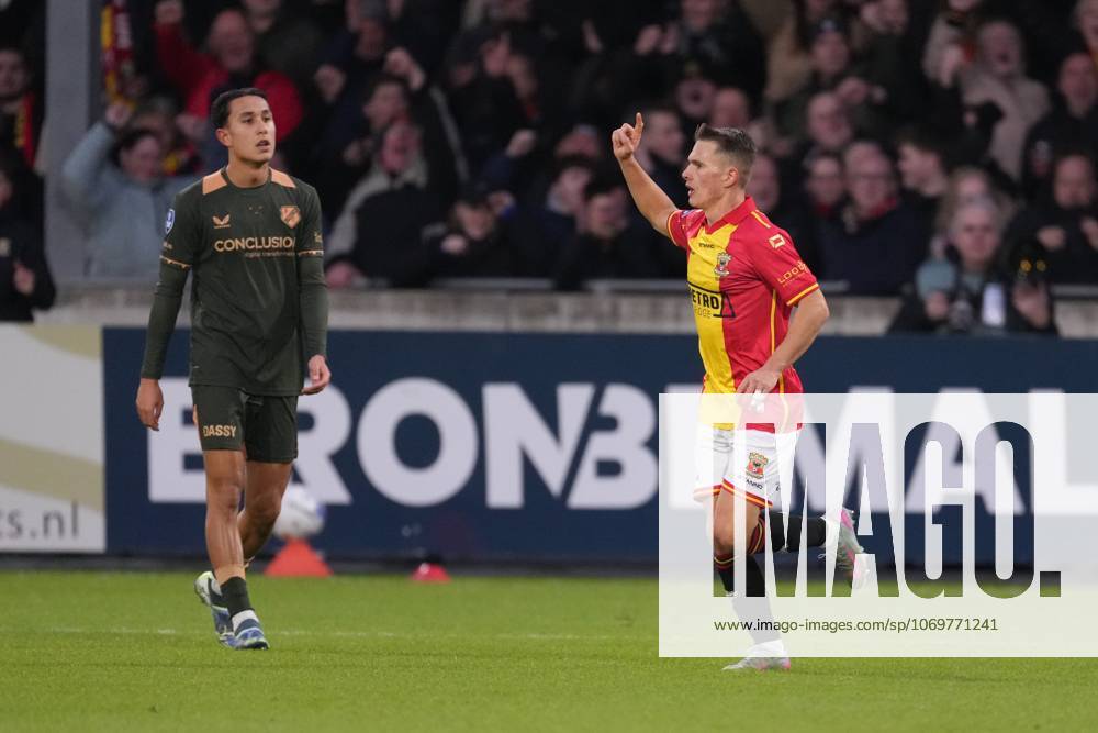 DEVENTER - Mathis Suray of Go Ahead Eagles celebrates after scoring: 1-2 during the Dutch Eredivisie match between Go Ahead Eagles and FC Utrecht at De Adelaarshorst on November 30, 2025, in Deventer, Netherlands. ANP RENE BOUWMAN Eredivisie 2025-2026 ANPxSportx IVx 543483183 originalFilename: 543483183