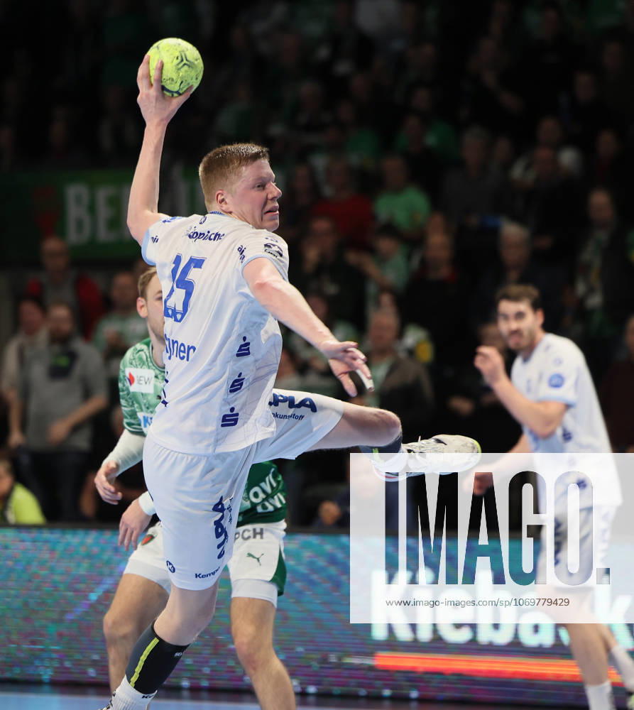 GER HBL Season 2025 2026 FÜCHSE Berlin vs TBV Lemgo Lippe, 30 11 25, Max Schmeling Halle, Berlin, Niels Gerardus VERSTEIJNEN TBV Lemgo Lippe 25