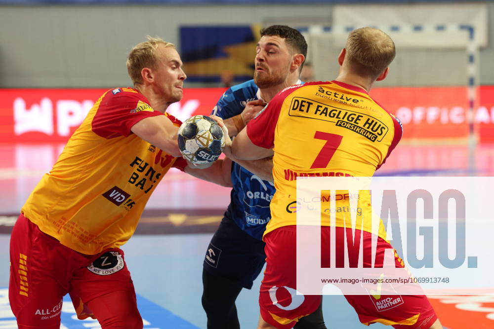 Plock 04.12.2025 Liga mistrzow pilka reczna mezczyzn faza grupowa sezon 2025 26 --- Group Chase mens handball EHF Champions League Orlen Wisla Plock - GOG Handbold Mitja Janc Fot. Marcin Solarz FotoPyK NEWSPIX.PL --- newspix.pl