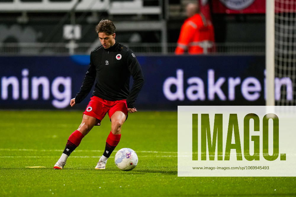 Eredivisie: Excelsior Rotterdam v FC Groningen Rotterdam - Lennard Hartjes of SBV Excelsior Rotterdam during the fifteenth competition round of the 2025 2026 Eredivisie season. The match is set between Excelsior Rotterdam and FC Groningen at Stadion Woudestein on 5 December 2025 in Rotterdam, The Netherlands. (VK Sportphoto Danny de Groot)