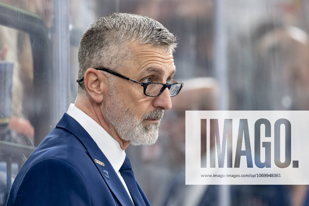 Mark French Head Coach, ERC Ingolstadt Portrait Portraet GER, EHC Red Bull Muenchen vs ERC Ingolstadt, Ice Hockey, DEL, 25 Matchday, Season 2025 2026, 05 12 2025 GER, EHC Red Bull Muenchen vs ERC Ingolstadt, Ice Hockey, DEL, 25 Matchday, Season 2025 2026, 05 12 2025 Muenchen