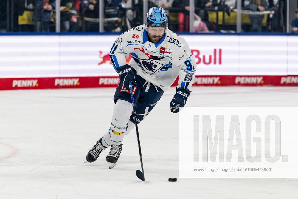 Riley Sheen ERC Ingolstadt, 91 GER, EHC Red Bull Muenchen vs ERC Ingolstadt, Ice Hockey, DEL, 25 Matchday, Season 2025 2026, 05 12 2025 GER, EHC Red Bull Muenchen vs ERC Ingolstadt, Ice Hockey, DEL, 25 Matchday, Season 2025 2026, 05 12 2025 Muenchen