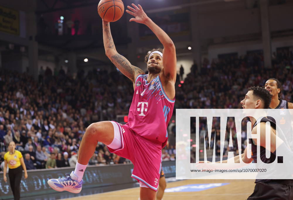 Michael Kessens Telekom Baskets Bonn vs NINERS Chemnitz 9 Speiltag Saison 2025 26