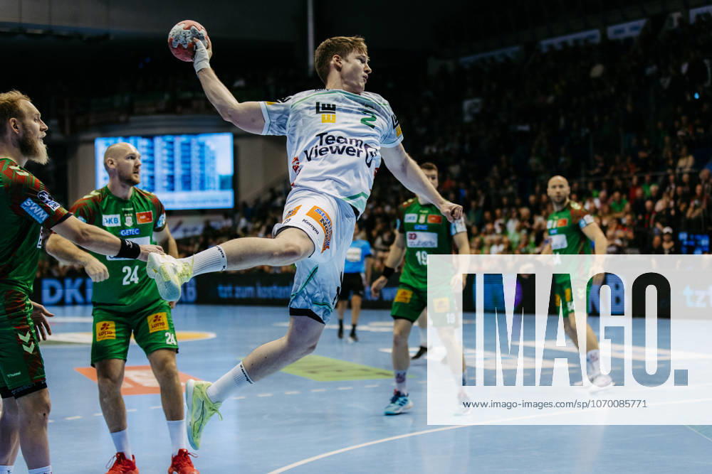 Oskar NEUDECK FRISCH AUF Goeppingen, 02 scores a goal, Action, Goal throw SC Magdeburg SCM vs FRISCH AUF Goeppingen FAG , Handball, Men, Daikin Handball Bundesliga HBL , Matchday 15, Season 2025 2026, 07 12 2025 SC Magdeburg SCM vs FRISCH AUF Goeppingen FAG , Handball, Men, Daikin Handball Bundesliga HBL , Matchday 15, Season 2025 2026, 07 12 2025 Magdeburg