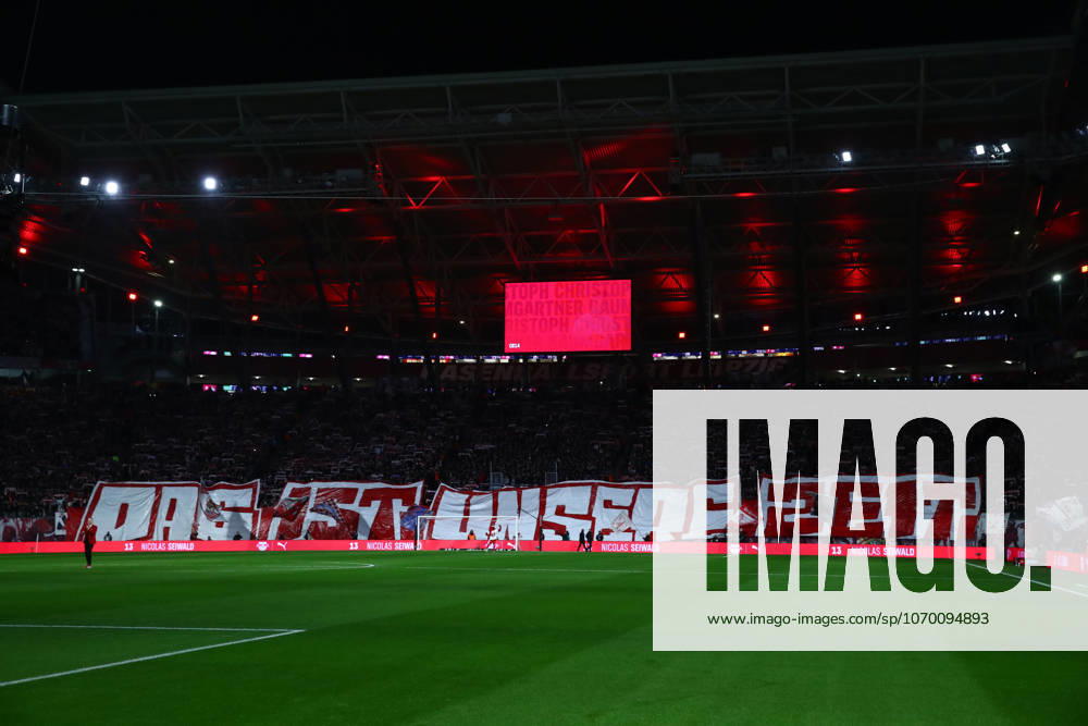 RB Leipzig - Frankfurt Bundesliga Leipzig, 06.12.2025, Red Bull Arena, Fußball, Männer, Saison 2025 2026, 1. Bundesliga, 13. Spieltag, RB Leipzig - Eintracht Frankfurt 6:0 (2:0) , Im Bild: Fans Leipzig zeigen Choreo ,
