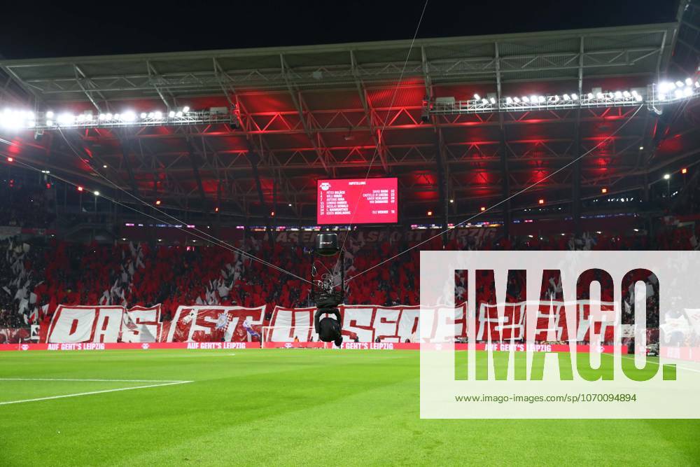 RB Leipzig - Frankfurt Bundesliga Leipzig, 06.12.2025, Red Bull Arena, Fußball, Männer, Saison 2025 2026, 1. Bundesliga, 13. Spieltag, RB Leipzig - Eintracht Frankfurt 6:0 (2:0) , Im Bild: Fans Leipzig zeigen Choreo ,
