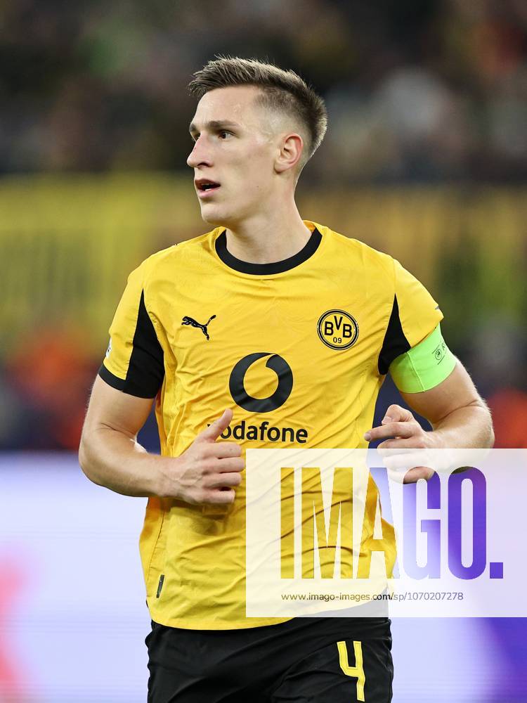 DORTMUND - Nico Schlotterbeck of Borussia Dortmund during the Champions League match between Borussia Dortmund and FK Bodo Glimt at Signal Iduna Park on December 10, 2025, in Dortmund, Germany. ANP Hollandse Hoogte Bart Stoutjesdijk UEFA Champions League 2025 26 ANPxSportx StoutjesdijkxIVx 544589649 originalFilename: 544589649