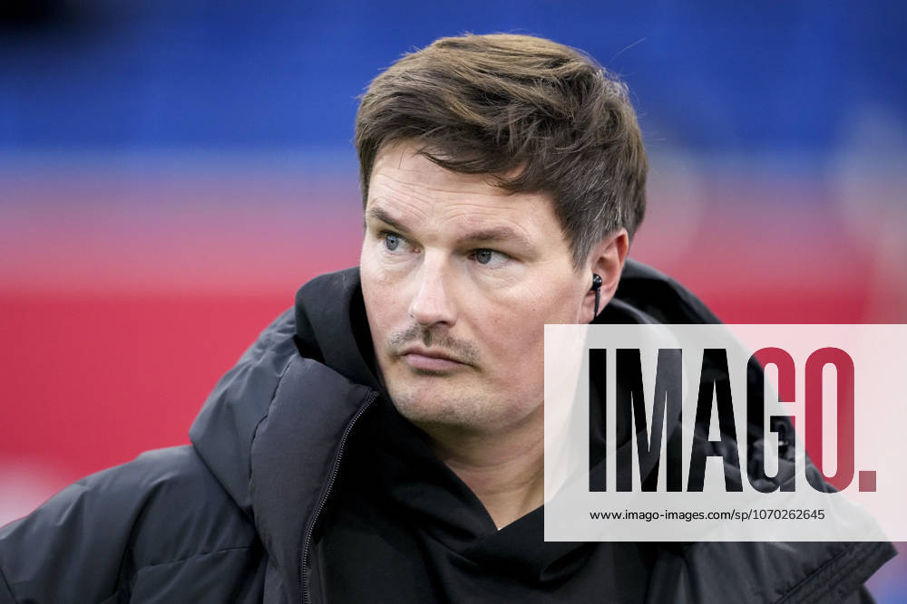 Merlin Polzin Coach, Head Coach, HSV , Single Image, Single Photo, Action, Action, 13 12 2025, Sinsheim Germany , Football, Bundesliga, TSG 1899 Hoffenheim Hamburger SV, DFB DFL REGULATIONS PROHIBIT ANY USE OF PHOTOGRAPHS AS IMAGE SEQUENCES AND OR QUASI VIDEO