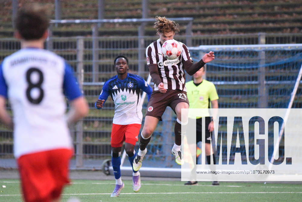 Soccer I Men I Season 2025 2026 I Regionalliga Nord I 16 Matchday I Hamburger SV II U21 FC St Pauli II U23 I 13 12 2025 Erik Ahlstrand 21, FCSP For editorial use only Hamburg Stadion Hoheluft, Lokstedter Steindamm 87 Hamburg Germany