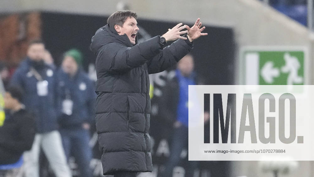 Merlin Polzin coach, head coach, HSV , gives instructions, gestures, gesticulates with arms, single image, single photo, action, action, on the sidelines, on the sidelines, is angry, shouts, screams, screaming, screaming, 13 12 2025, Sinsheim Germany , Football, Bundesliga, TSG 1899 Hoffenheim Hamburger SV, DFB DFL REGULATIONS PROHIBIT ANY USE OF PHOTOGRAPHS AS IMAGE SEQUENCES AND OR QUASI VIDEO