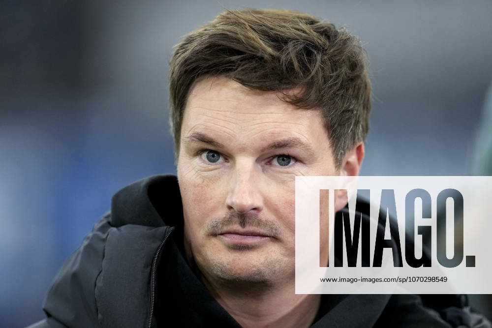 Merlin Polzin Coach, Head Coach, HSV , Single Image, Single Photo, Action, Action, Portrait, Portrait, 13 12 2025, Sinsheim Germany , Football, Bundesliga, TSG 1899 Hoffenheim Hamburger SV, DFB DFL REGULATIONS PROHIBIT ANY USE OF PHOTOGRAPHS AS IMAGE SEQUENCES AND OR QUASI VIDEO