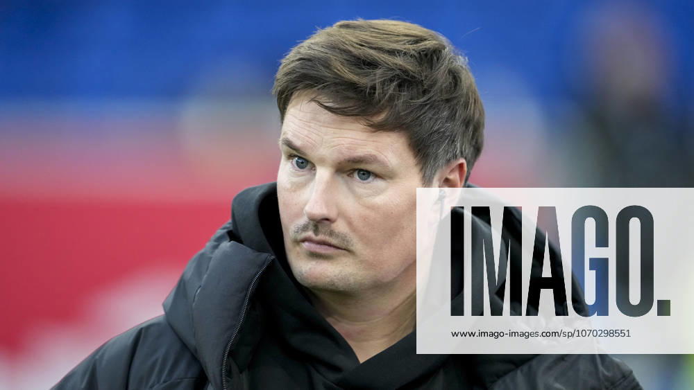 Merlin Polzin Coach, Head Coach, HSV , Single Image, Single Photo, Action, Action, 13 12 2025, Sinsheim Germany , Football, Bundesliga, TSG 1899 Hoffenheim Hamburger SV, DFB DFL REGULATIONS PROHIBIT ANY USE OF PHOTOGRAPHS AS IMAGE SEQUENCES AND OR QUASI VIDEO