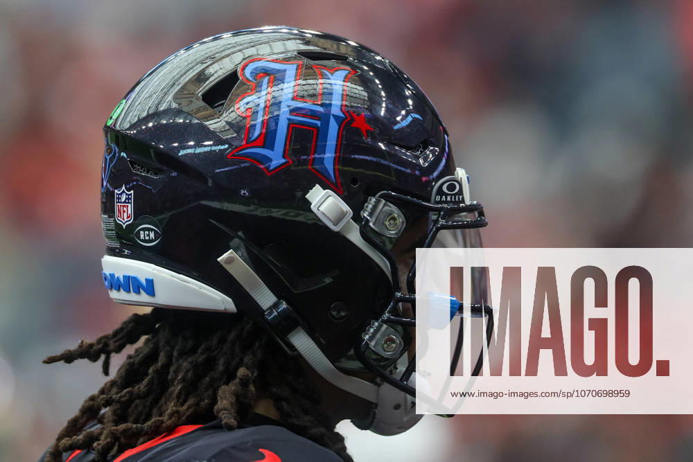 HOUSTON, TX - OCTOBER 26: Quarterback C.J. Stroud 7 of the Houston Texans wears the special edition H-Town helmet during the NFL, American Football Herren, USA game between Houston Texans and San Francisco 49ers on October 26, 2025, at NRG Stadium in Houston, TX. (Photo by David Buono Icon Sportswire) NFL: OCT 26 49ers at Texans Icon251026192