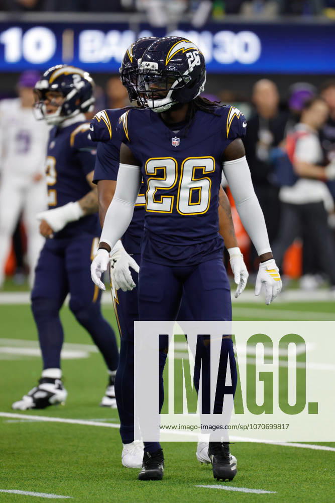 INGLEWOOD, CA - OCTOBER 23: Los Angeles Chargers cornerback Donte Jackson (26) during the NFL, American Football Herren, USA game between the Minnesota Vikings and the Los Angeles Chargers on October 23, 2025, at SoFi Stadium in Inglewood, CA. (Photo by Jevone Moore Icon Sportswire) NFL: OCT 23 Vikings at Chargers Icon20251023057