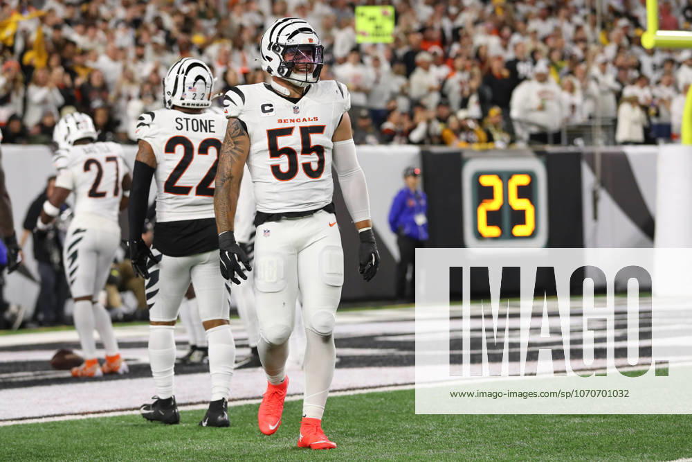 CINCINNATI, OH - OCTOBER 16: Cincinnati Bengals linebacker Logan Wilson (55) during the game against the Pittsburgh Steelers and the Cincinnati Bengals on October 16, 2025, at Paycor Stadium in Cincinnati, OH. (Photo by Ian Johnson Icon Sportswire) NFL, American Football Herren, USA OCT 16 Steelers at Bengals Icon251016065