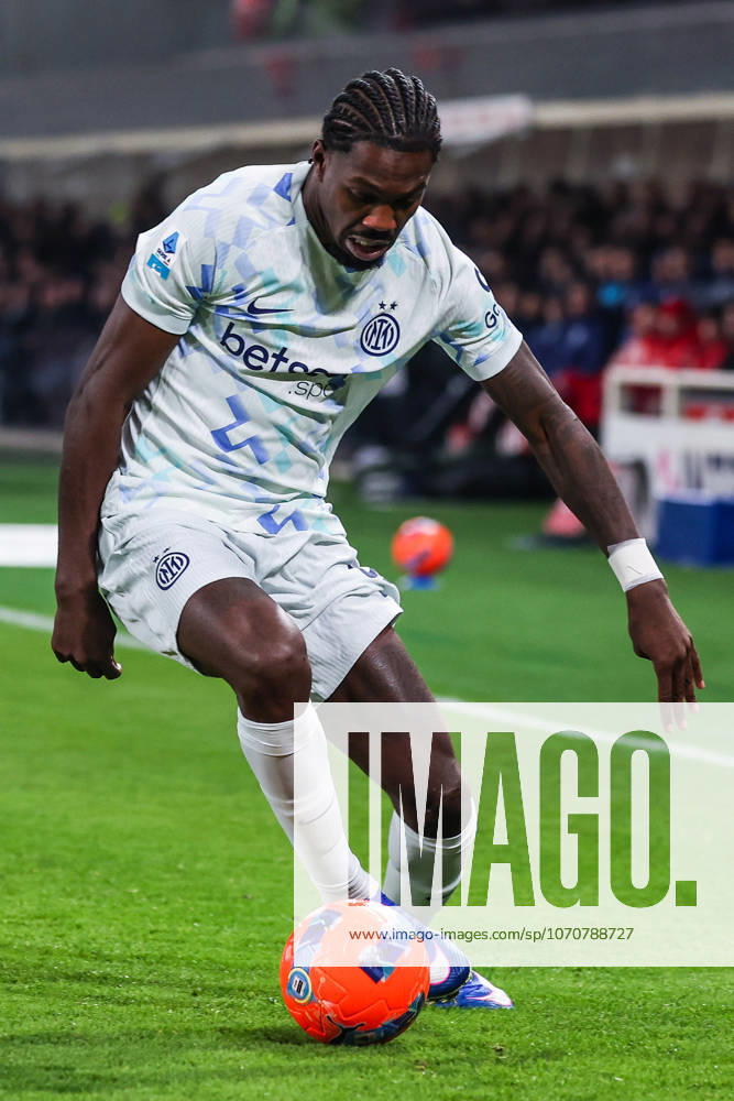 Marcus Thuram of FC Internazionale seen in action during Serie A 2025 26 football match between Atalanta BC and FC Internazionale at New Balance Arena in Bergamo Italy on 28 December 2025. Bergamo Gewiss Stadium Bergamo Italy